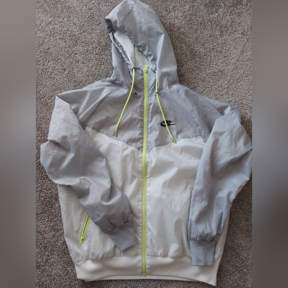 Nike Windrunner Gray Hooded Jacket
